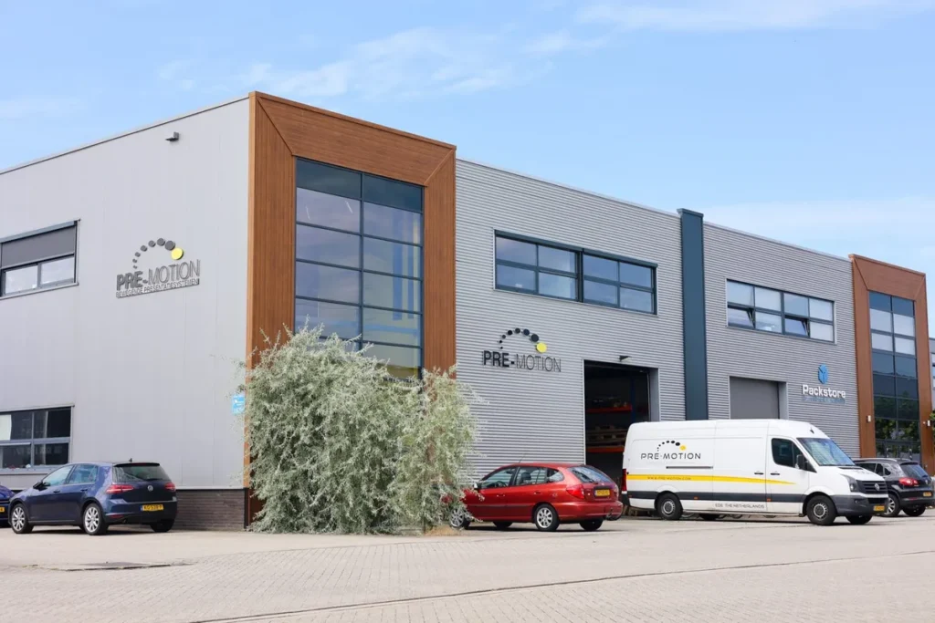 Impressie Bedrijfshallen Faradaystraat in Ede