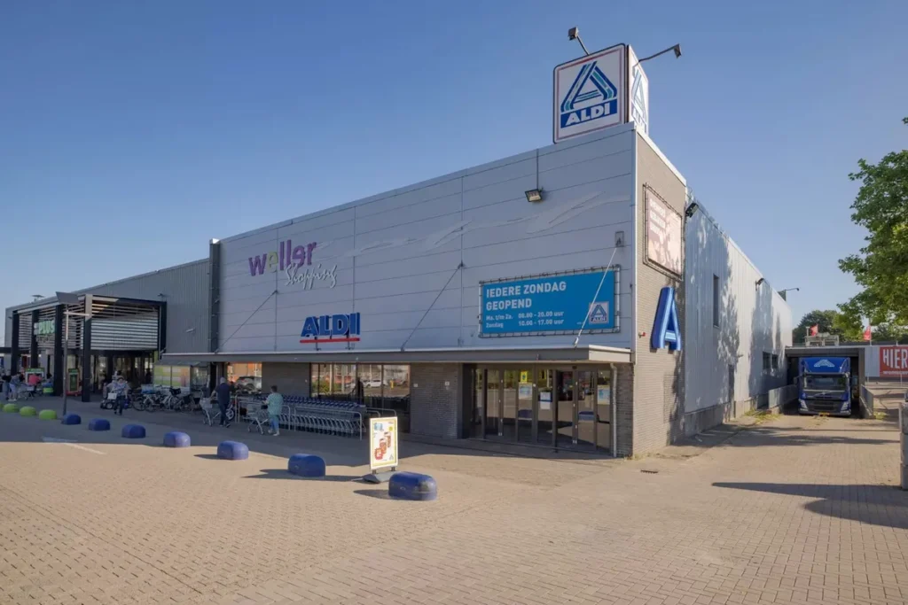 2 Plus supermarkten, 1 Aldi, 1 Jumbo in Heerlen, beeld 4 van 4