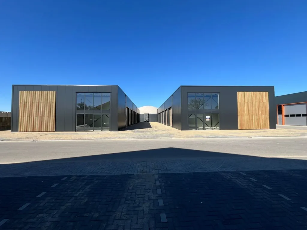 Impressie 30 premium bedrijfspanden in Goor
